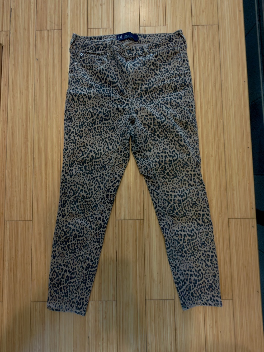 GAP Woman’s Leopard Print Denim Leggings